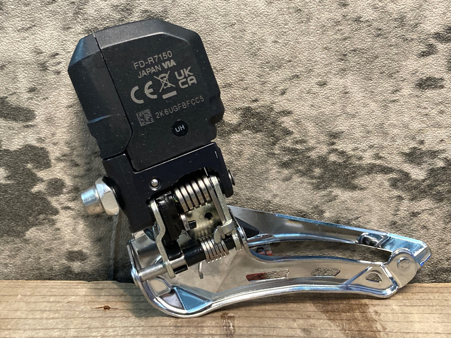 IQ128 シマノ SHIMANO 105 FD-R7150 直付 フロントディレイラー 2s Di2 電動