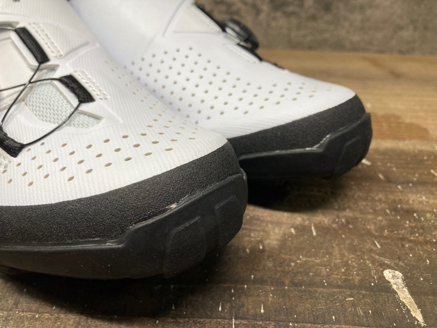 IO978 シマノ SHIMANO XC3 ビンディングシューズ SPD 白 EU40 ※傷あり
