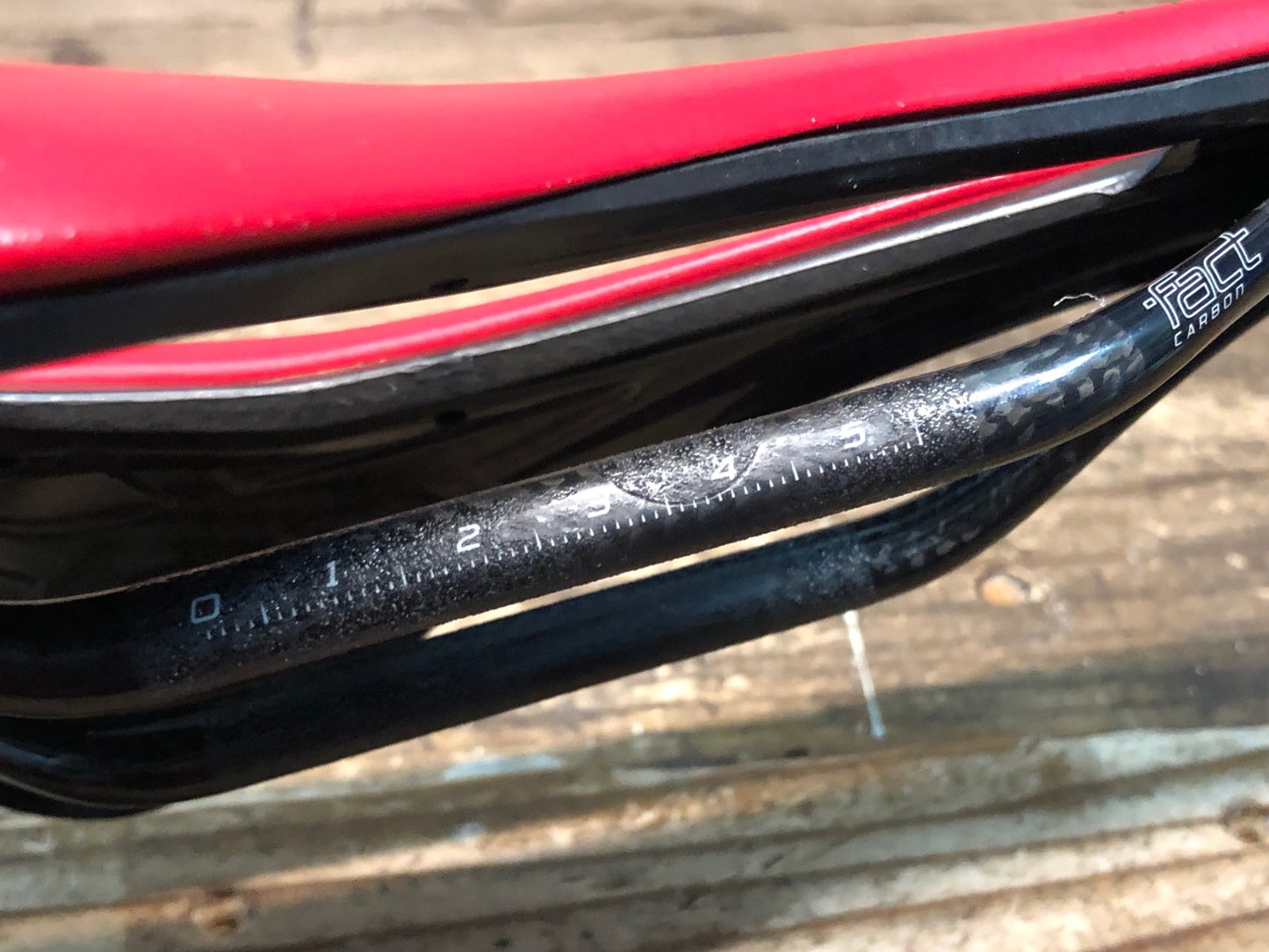 IV274 スペシャライズド SPECIALIZED S-WORKS パワー Power サドル カーボンレール 143㎜ 赤