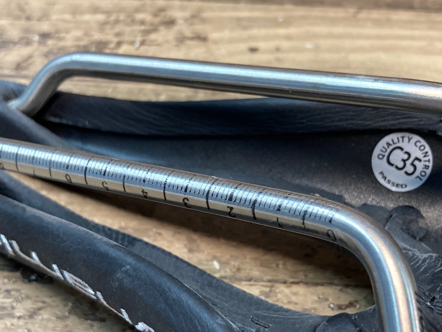 IL831 SELLE SMP dynamic サドル 黒 inox tube