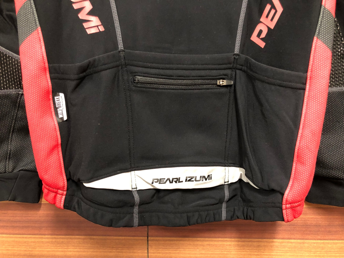 IM792 パールイズミ PEARL iZUMi 長袖 サイクルジャケット 黒 赤 S WINDBREAK TITANIUM