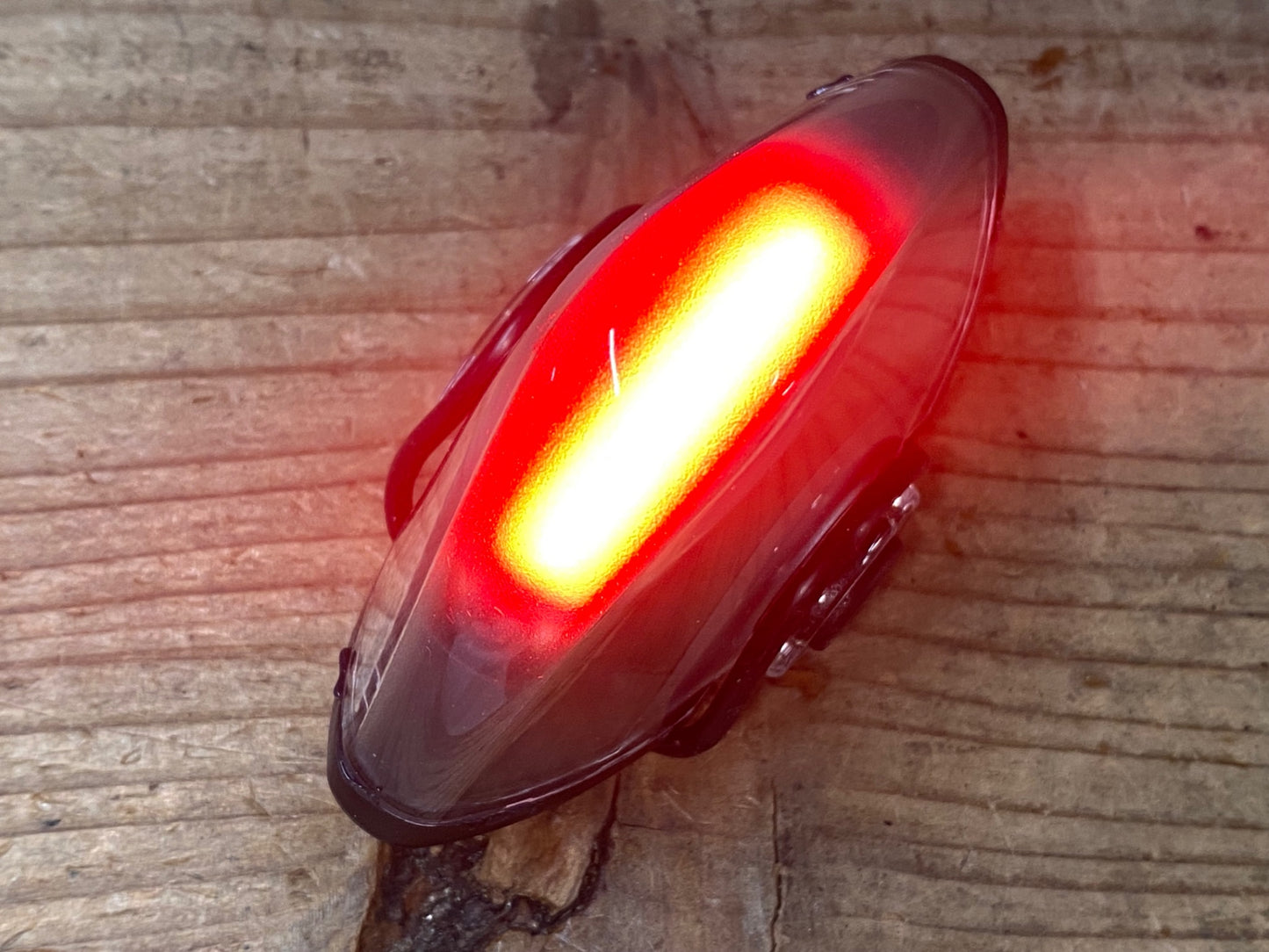 IV757 フィジーク fizik LUMO L5 テールライト