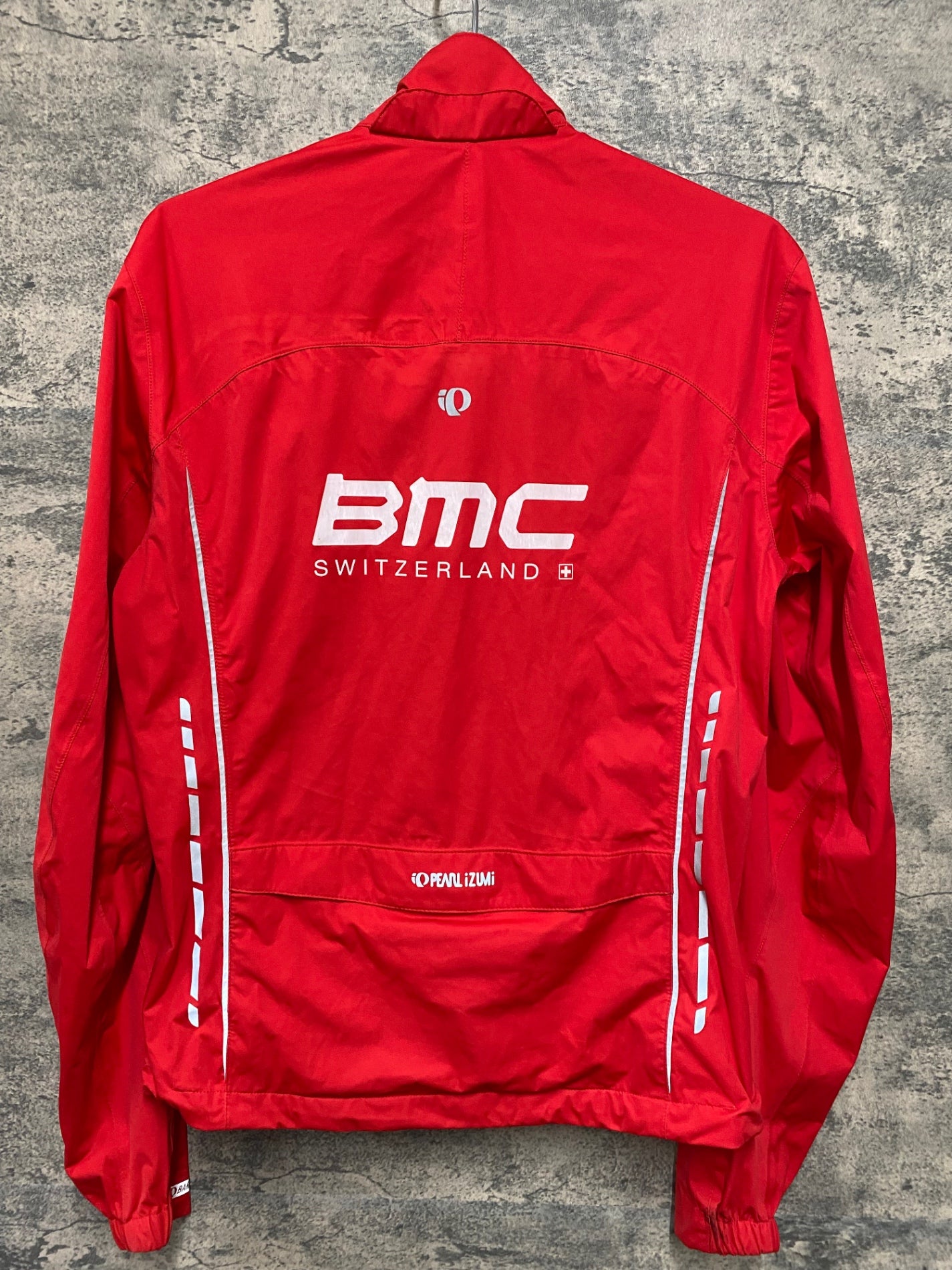 JC909 パールイズミ PEARL iZUMi BMC サイクルジャケット 赤 サイズ不明