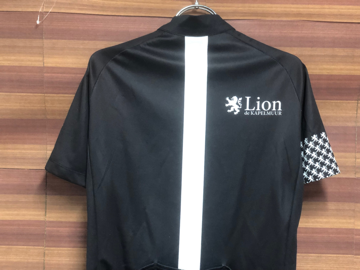 IP142 リオンドカペルミュール Lion de KAPELMUUR 半袖 サイクルジャージ 黒 L ※ほつれ