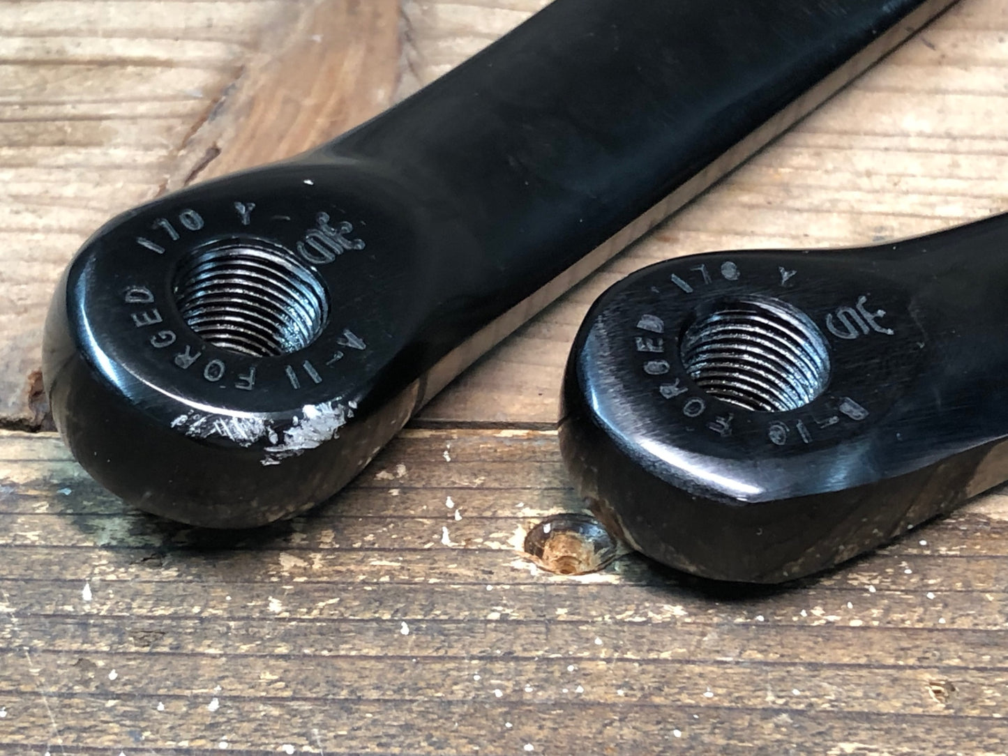 IS083 スギノ SUGINO XD2 クランクセット 黒 170mm 50/34T