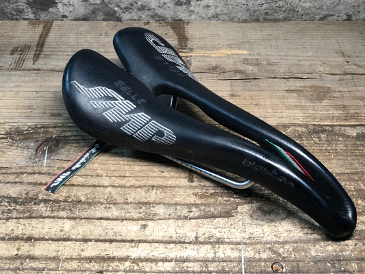 JA688 SELLE SMP BLASTER サドル 黒 AISI304レール 実測132mm