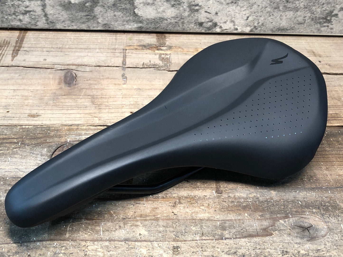 IQ416 スペシャライズド SPECIALIZED ブシッジ BRIDGE サドル HOLLOW CR-MOレール 155mm