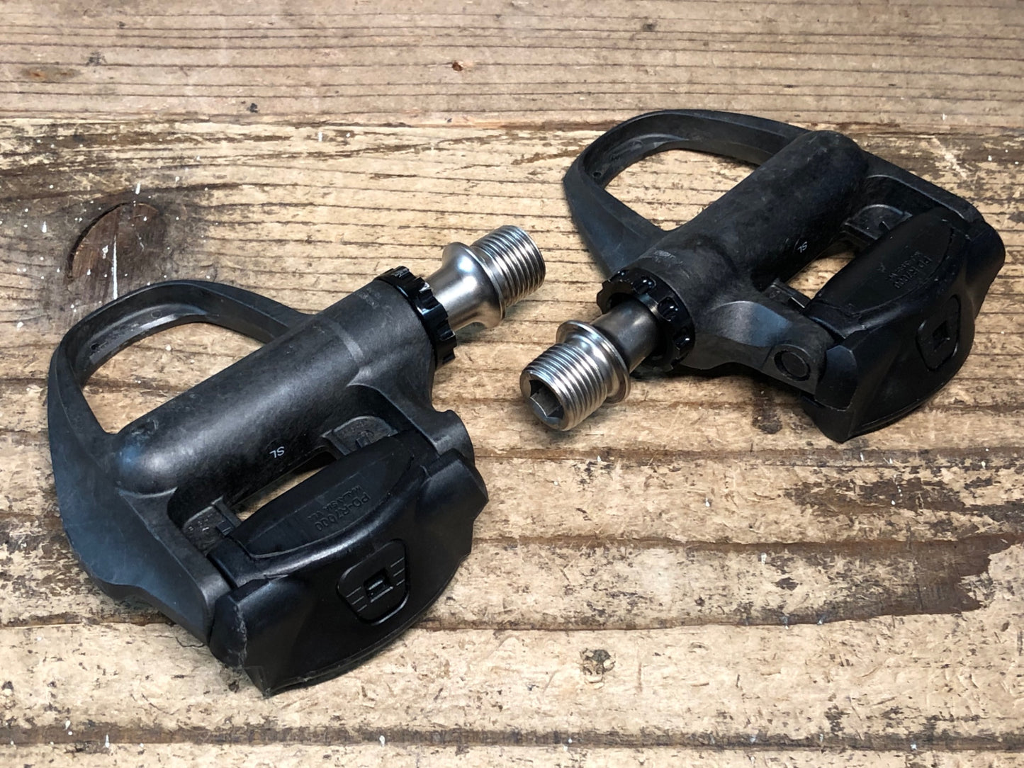 IZ710 シマノ SHIMANO 105 PD-R7000 ビンディングぺダル SPD-SL 黒