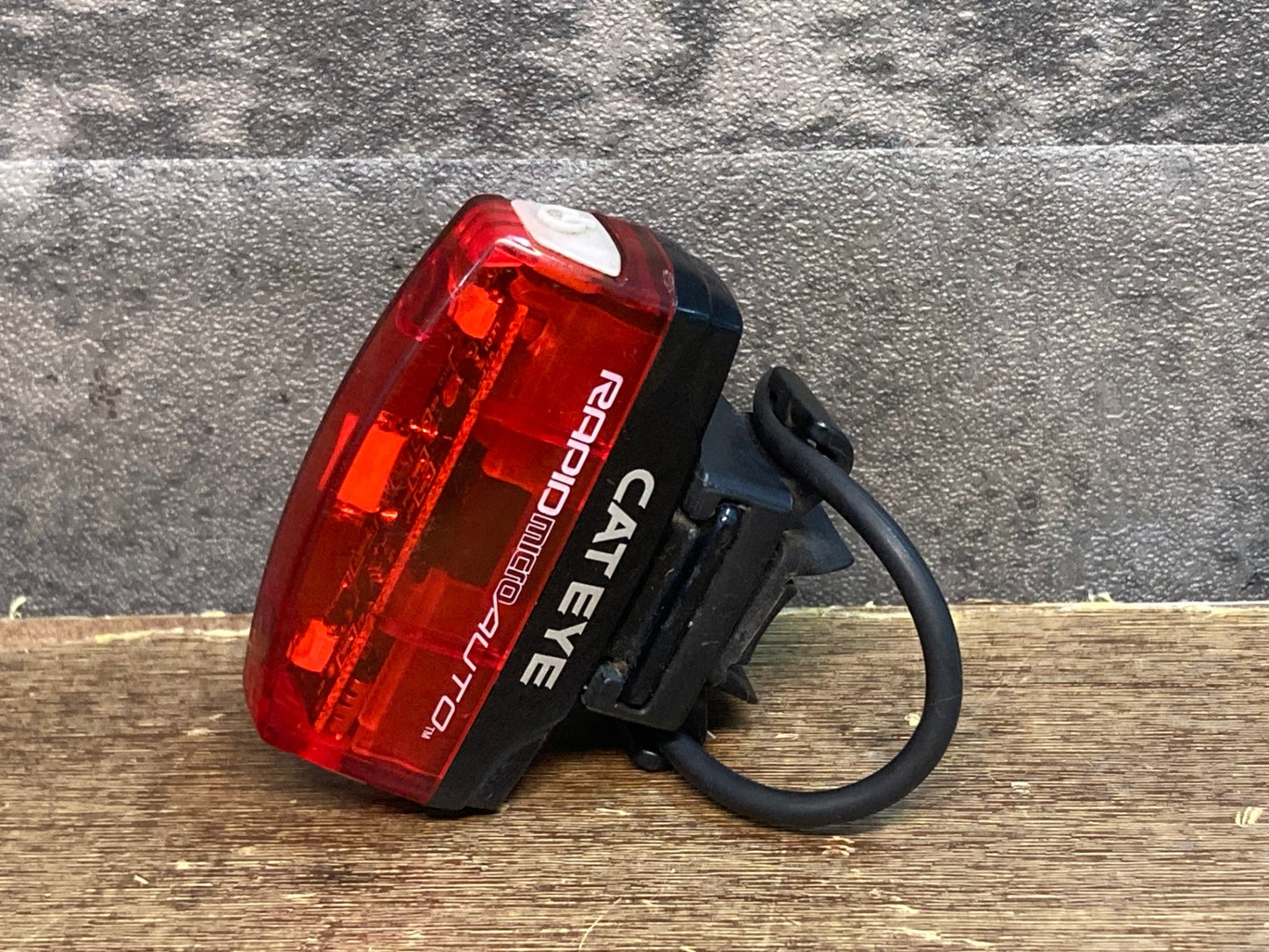 IU901 キャットアイ CATEYE RAPID MICRO AUTO テールライト