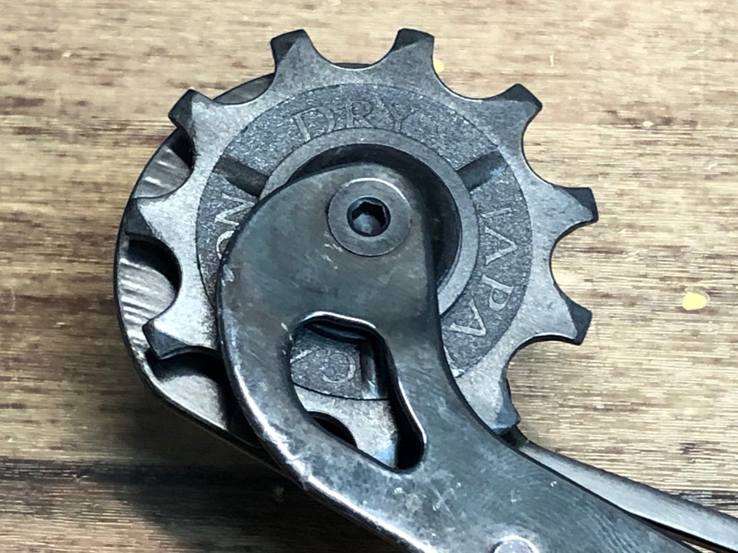 IQ625 カーボンドライジャパン Carbon Dry Japan R9100 セラミックプーリー 純正ケージ 11T