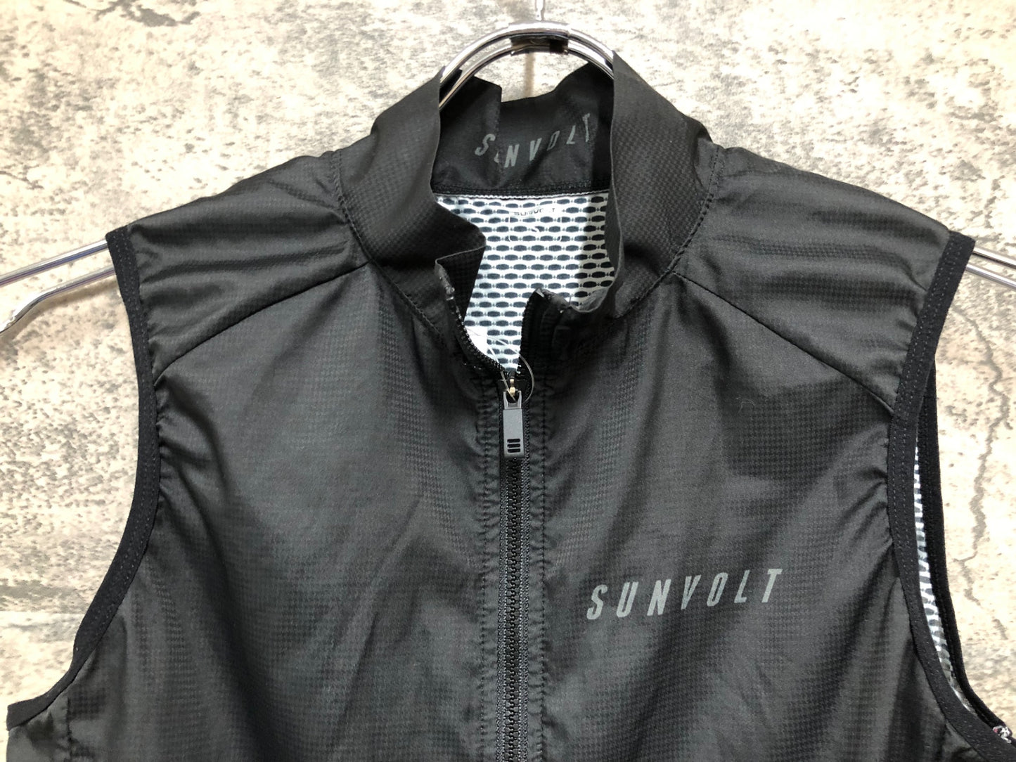 IZ888 サンボルト SUNVOLT ジレ サイクルベスト 黒 S