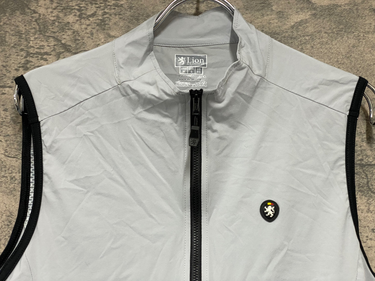 JB712 カペルミュール KAPELMUUR ベスト グレー アジアM