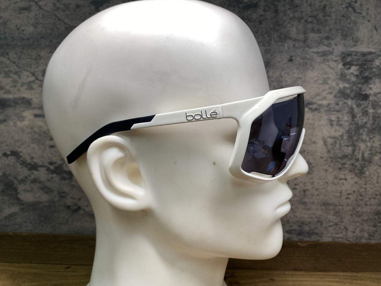 JB339 ボレー bolle CHRONOSHIELD 2 サングラス アイウェア 白
