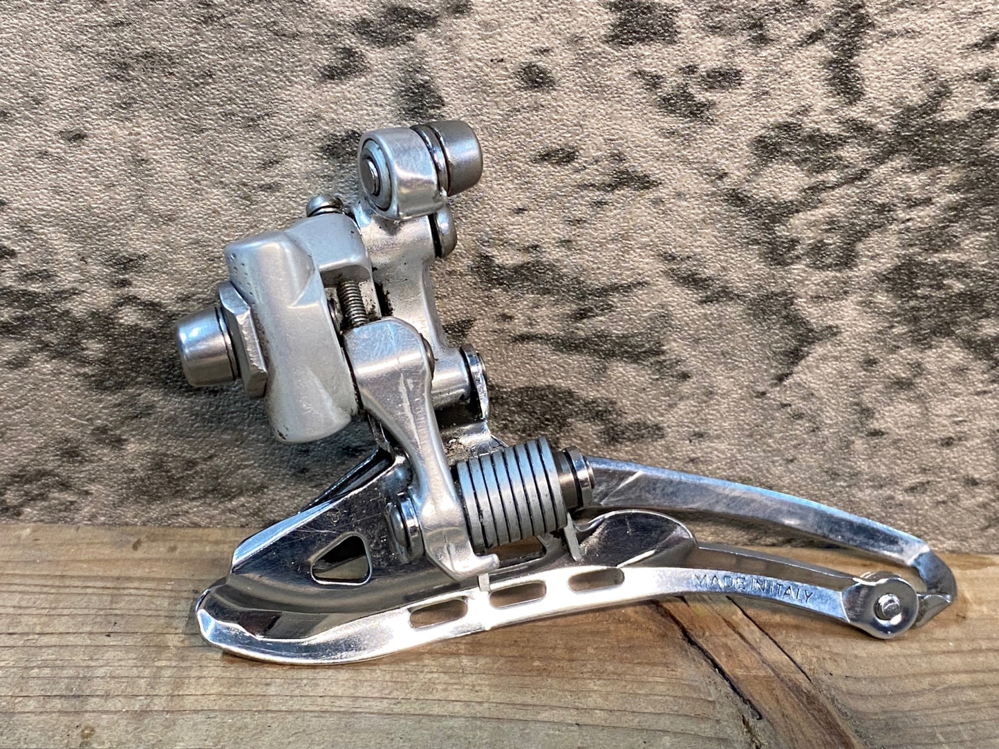 IT892 カンパニョーロ CAMPAGNOLO コーラス CHORUS フロントディレイラー 直付