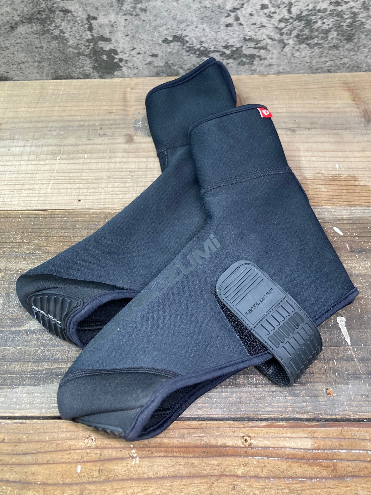 IO728 パールイズミ PEARL iZUMi シューズカバー 黒 L 裏起毛