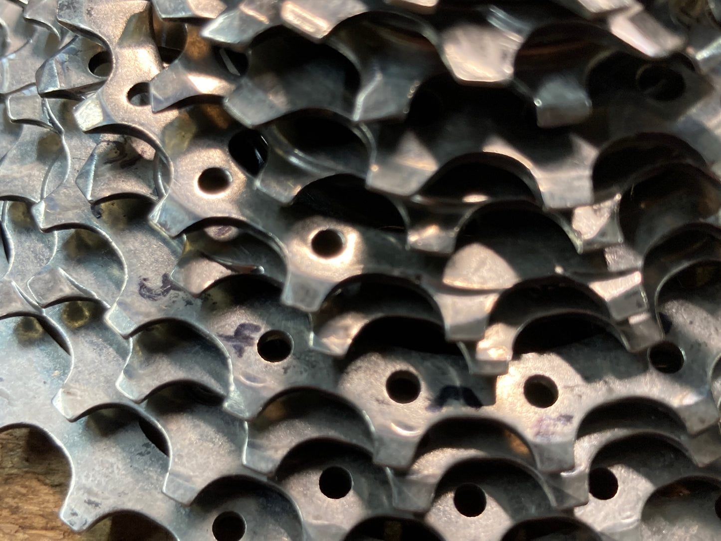 IP284 シマノ SHIMANO 105 CS-5800 スプロケット 11-28T 11S ※マーカー痕