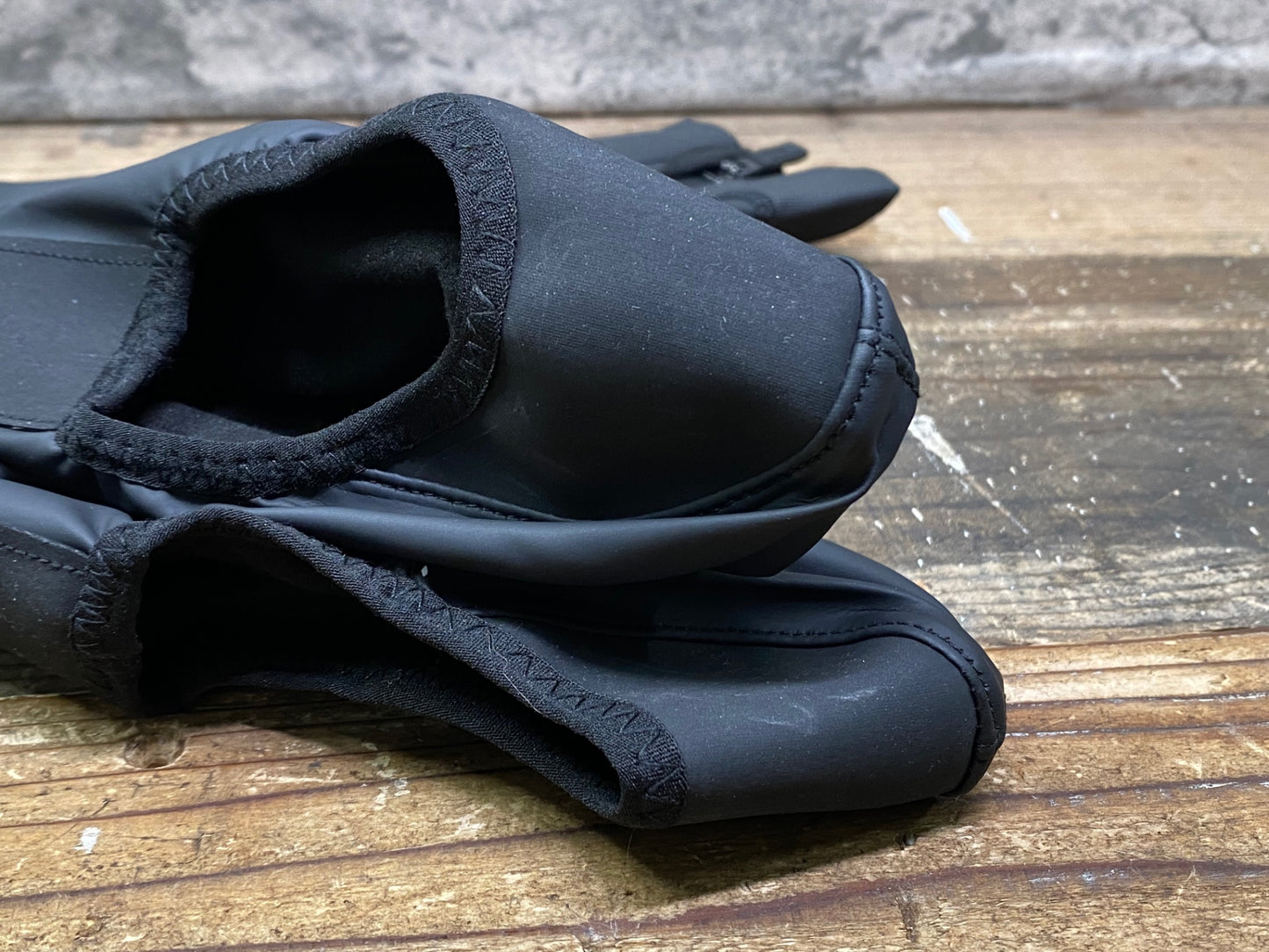 IT472 アレ ALE KLIMATIK シューズカバー 黒 M 裏起毛