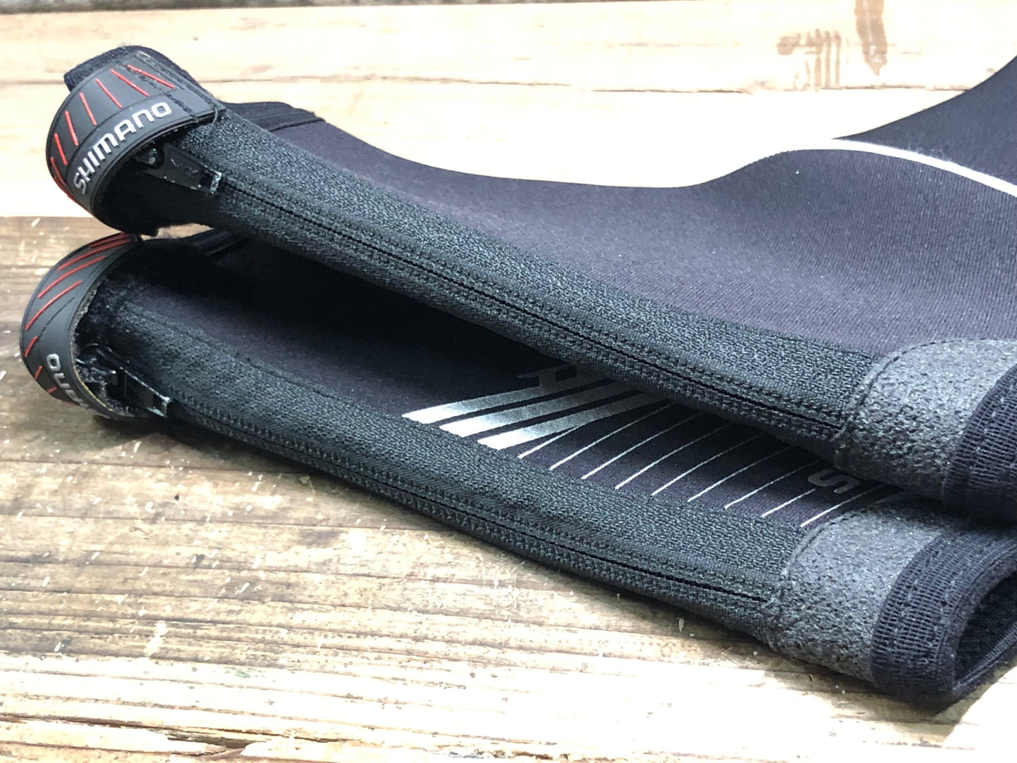 IU820 シマノ SHIMANO シューズカバー 黒 M