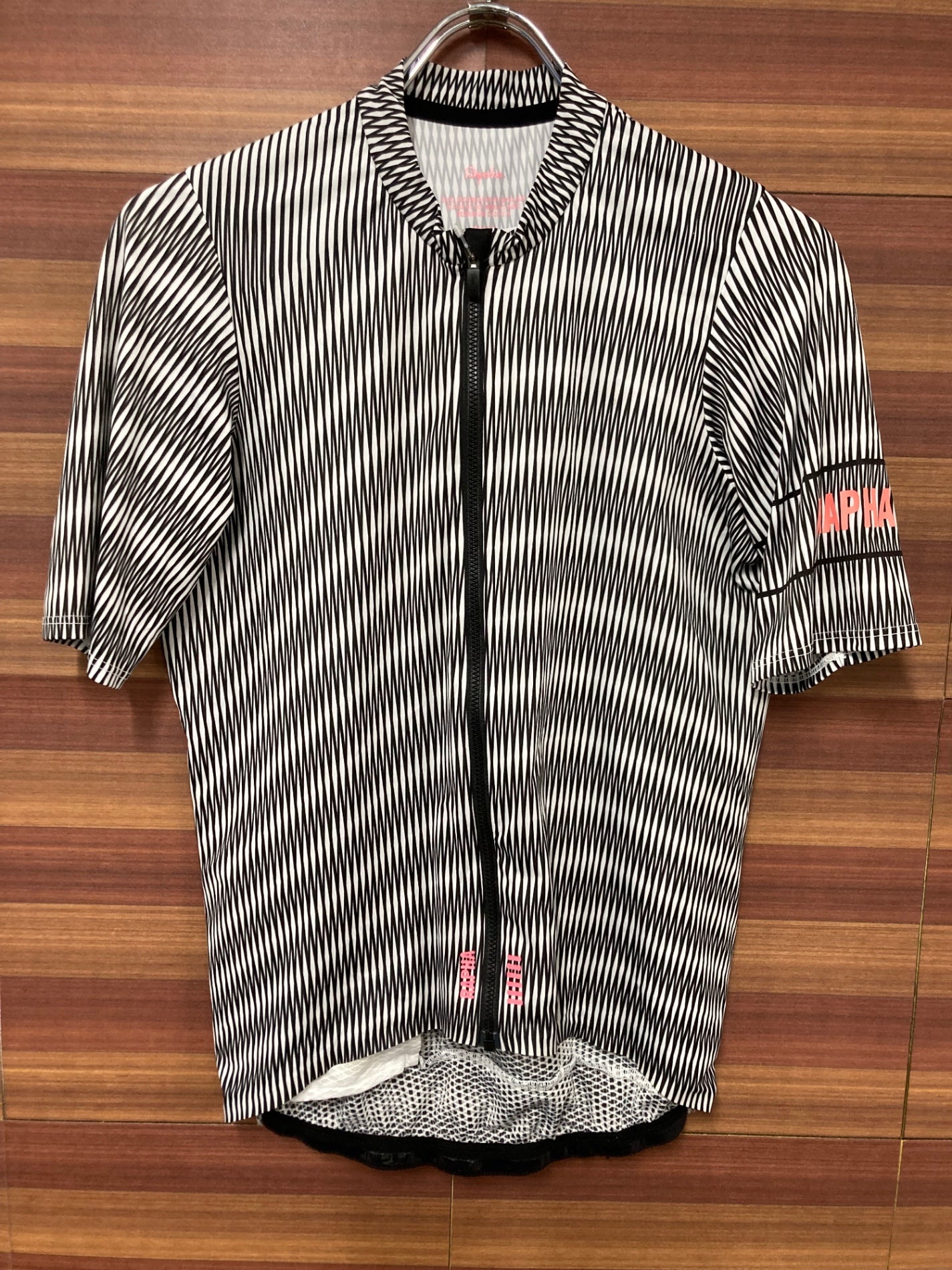 IO433 ラファ Rapha PRO TEAM FLY WEIGHT JERSEY 半袖 サイクルジャージ 白 黒 総柄 M