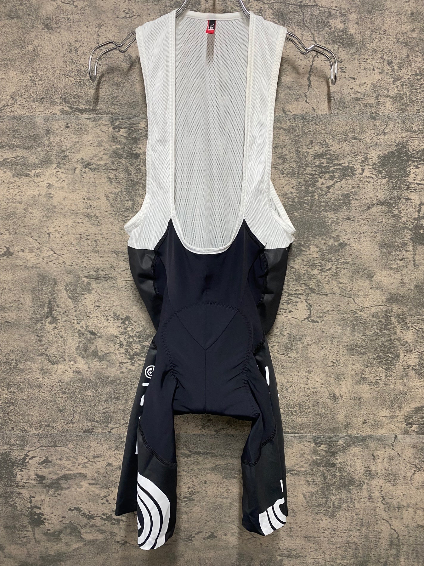 IU710 レリック reric ビブショーツ XL 黒白 パッド付近傷み