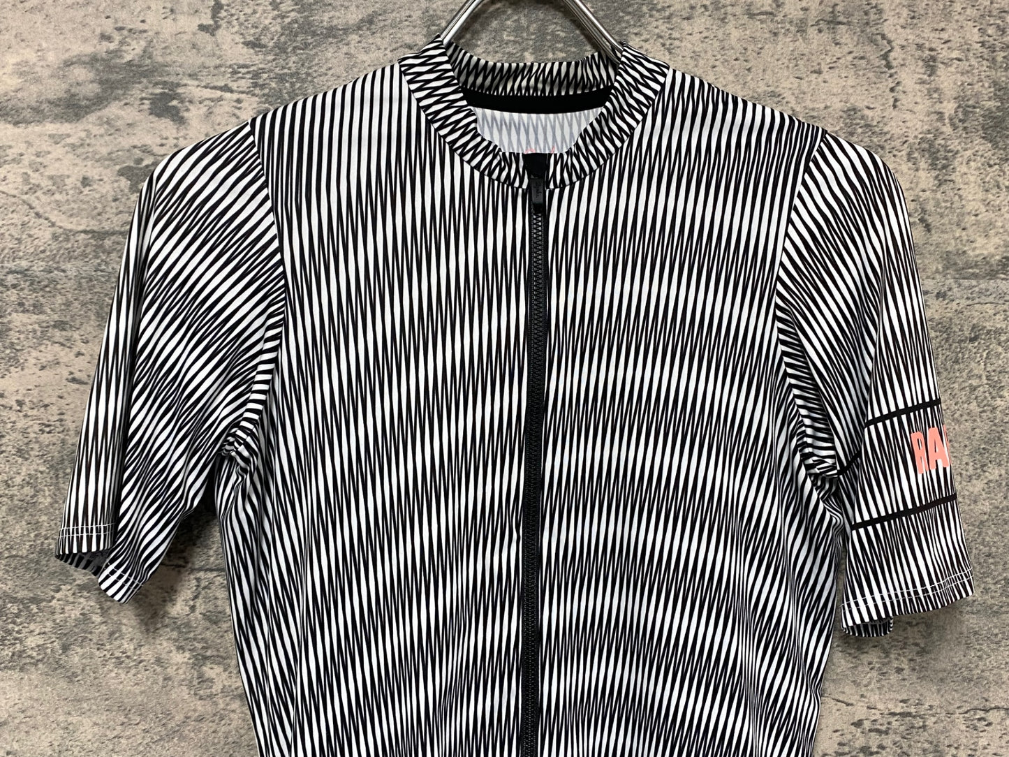 IZ163 ラファ Rapha PRO TEAM FLY WEIGHT JERSEY 半袖 サイクルジャージ 白 黒 S