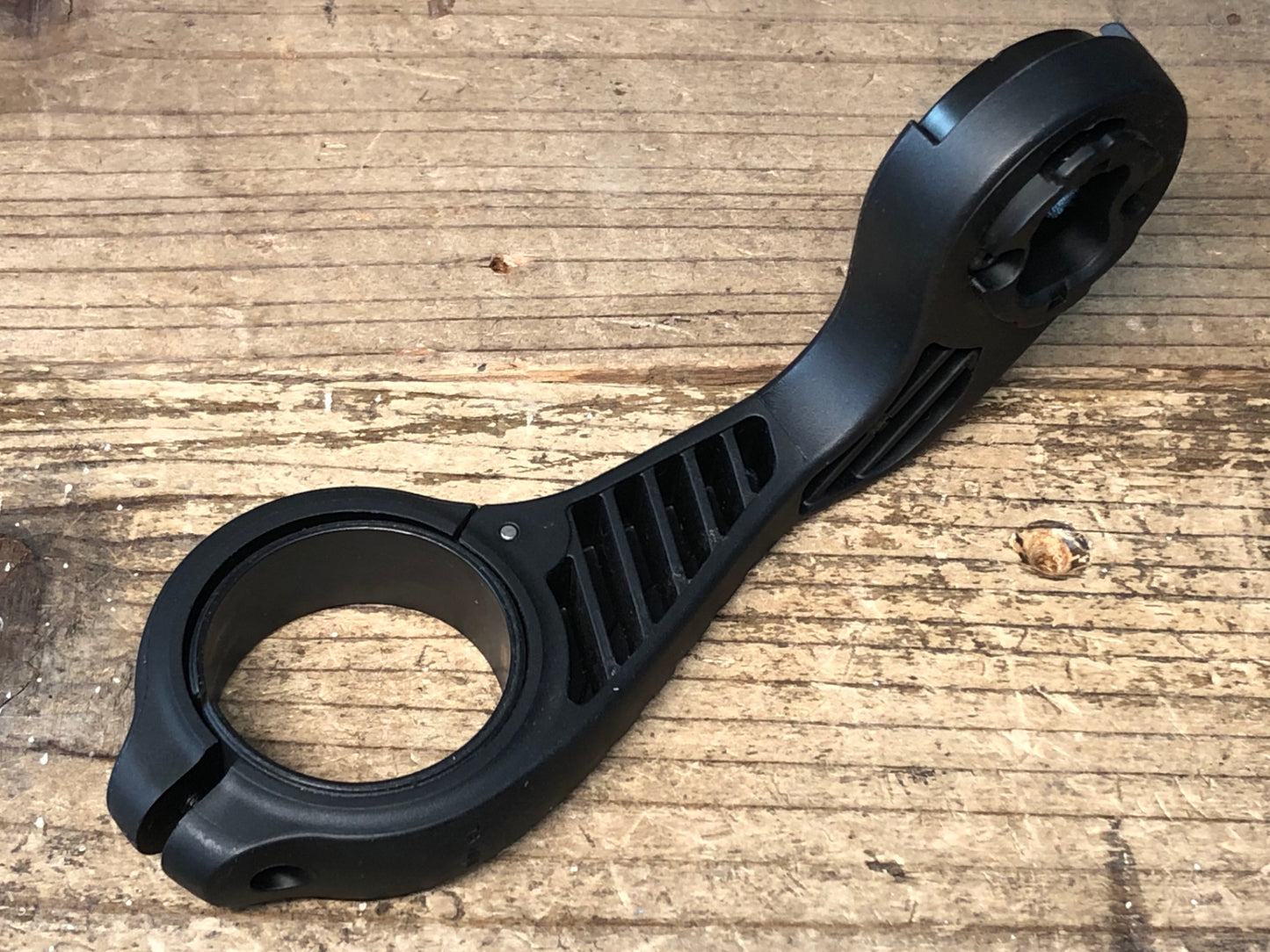 IN653 ガーミン Garmin アウトフロントマウント Φ31.8