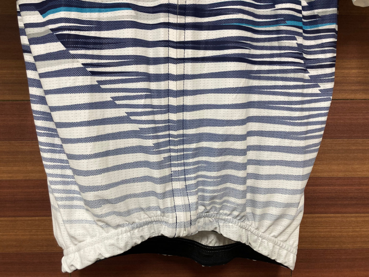 IW240 パールイズミ PEARL iZUMi 半袖 サイクルジャージ 総柄 L