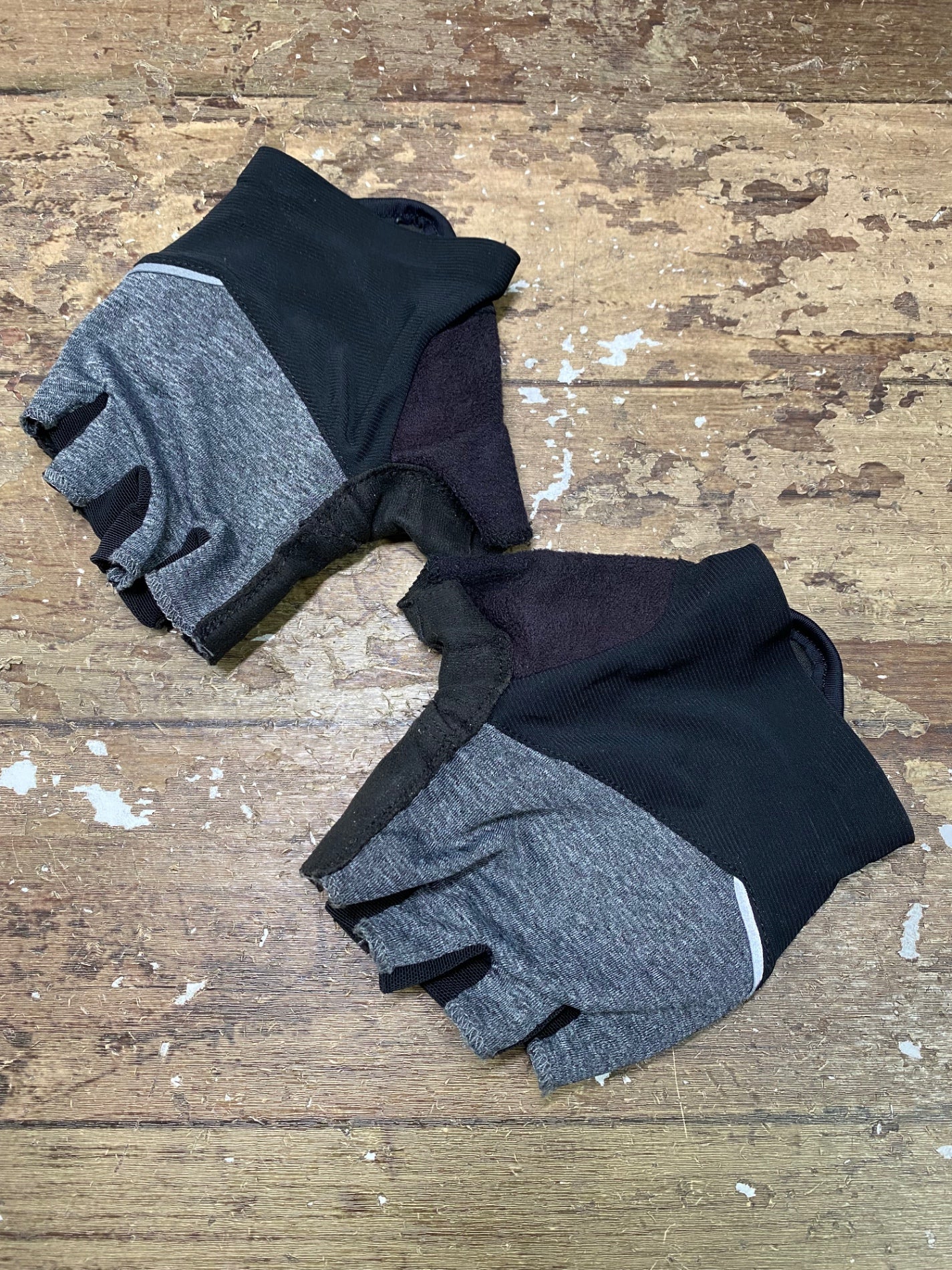 IM779 ボントレガー BONTRAGER 指切り グローブ 黒 グレー M