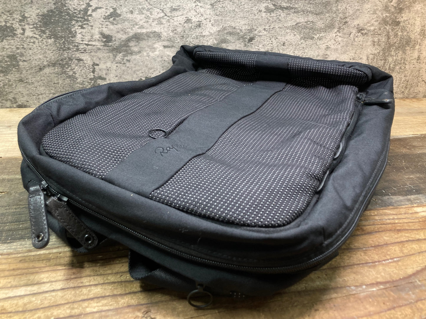 IP524 ラファ RAPHA リュック バックパック 黒