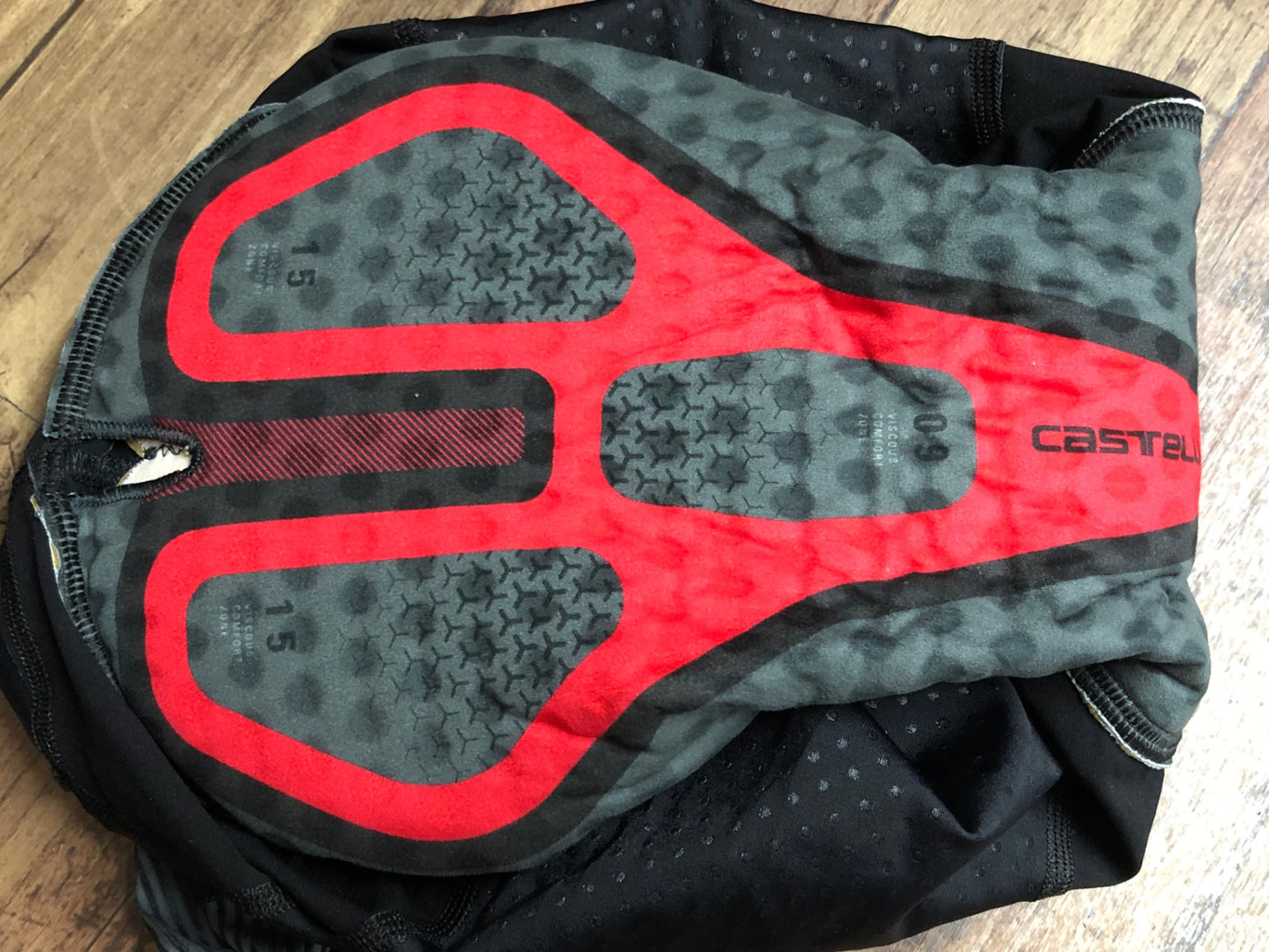 IK417 カステリ CASTELLI ビブショーツ 黒 M ※擦れ