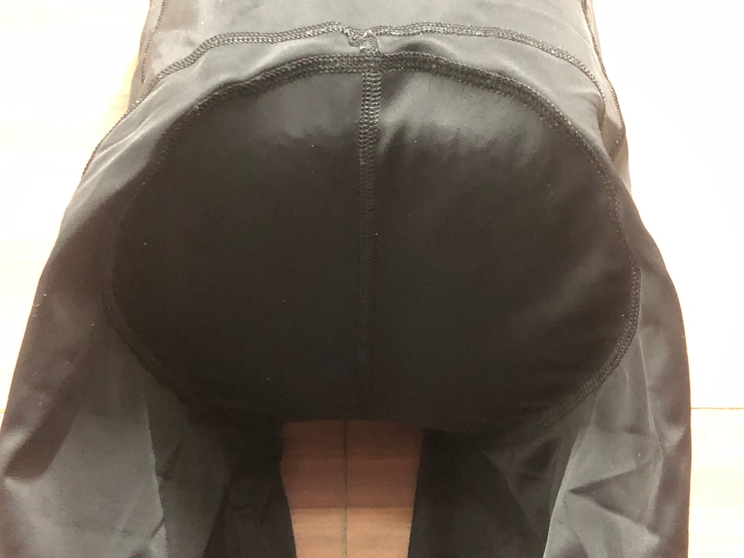 IN880 レッドホワイト Red White ビブショーツ 黒 ※サイズ不明、タグカット