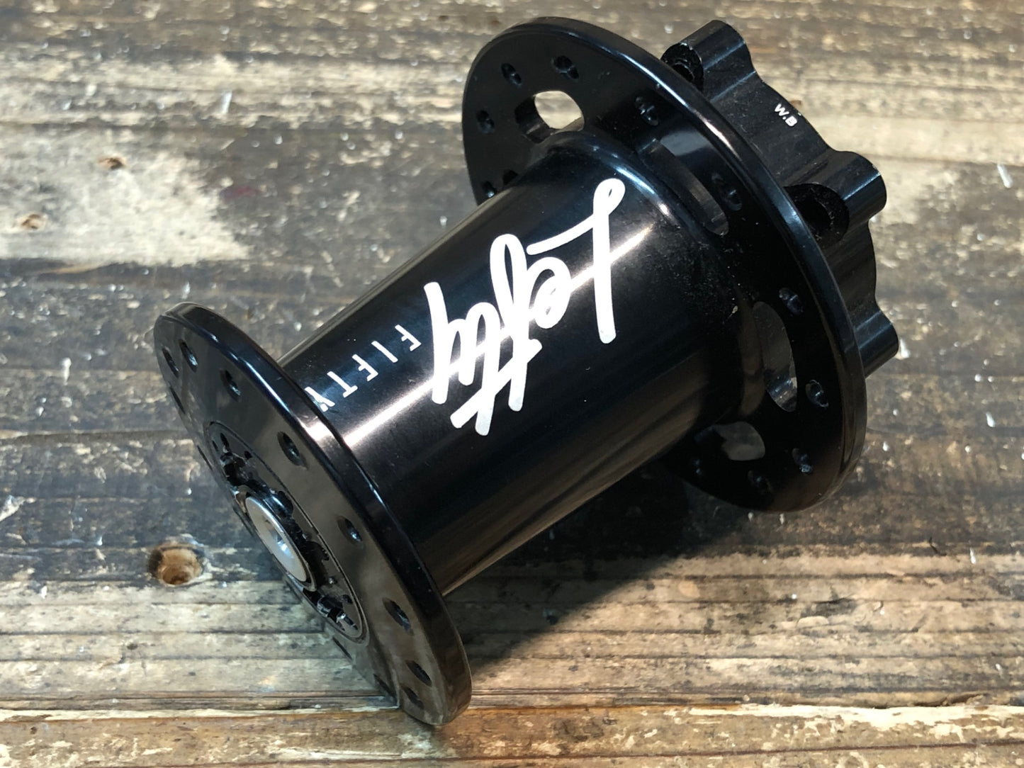 IV462 キャノンデール CANNONDALE LEFTY ハブ 28H 6ボルト フロントハブ