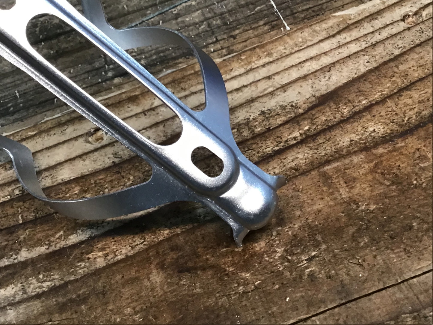 IN828 スパカズ SUPACAZ FLY CAGE ボトルケージ 2個セット シルバー