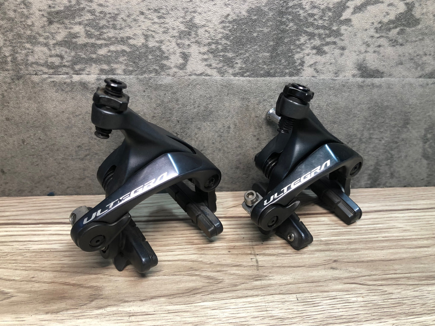 IT908 シマノ Shimano アルテグラ ULTEGRA BR-R8000 キャリパーブレーキ 前後セット
