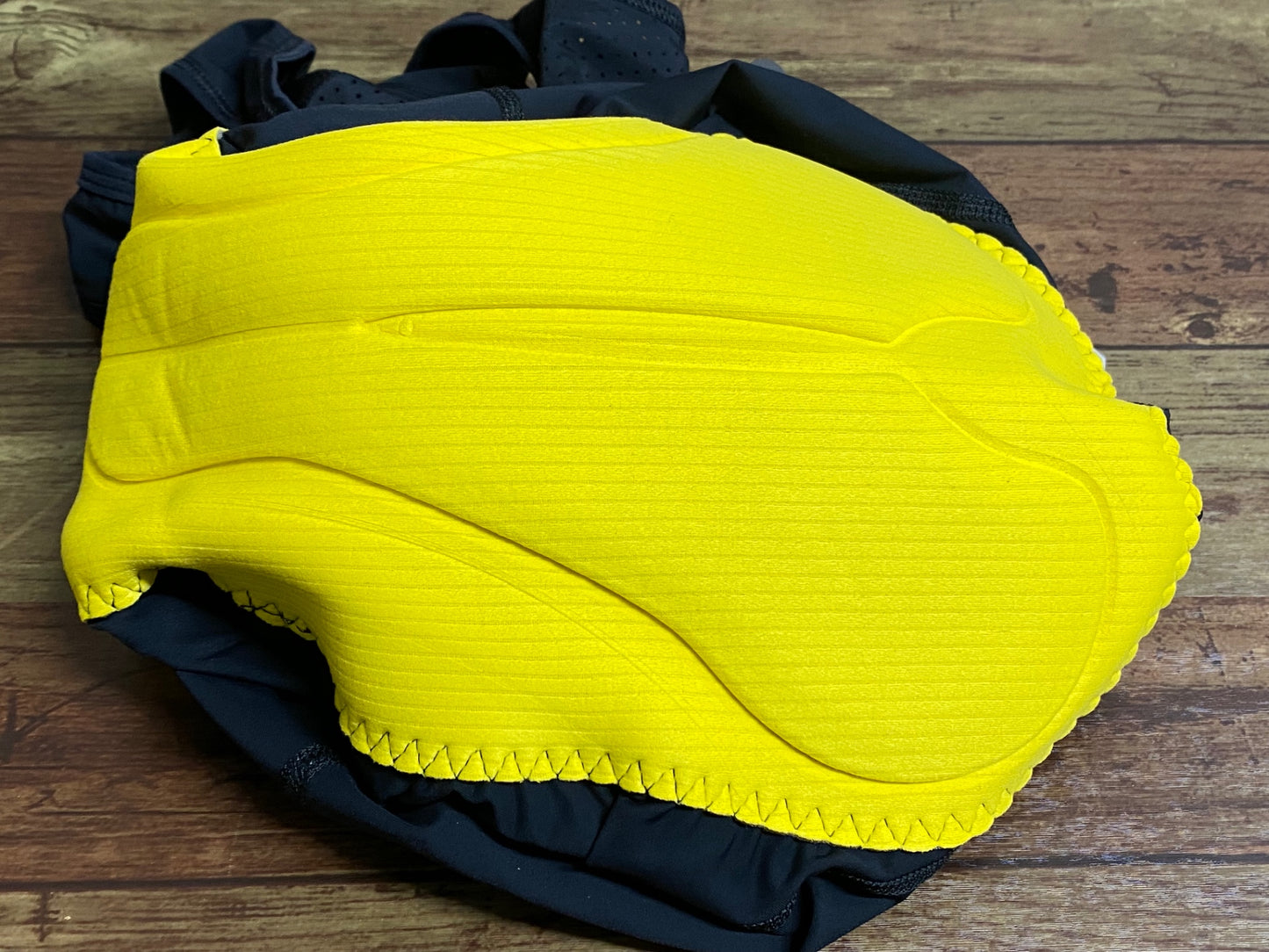 IW936 スキンズ SKINS DNAmic ビブショーツ M ブラック