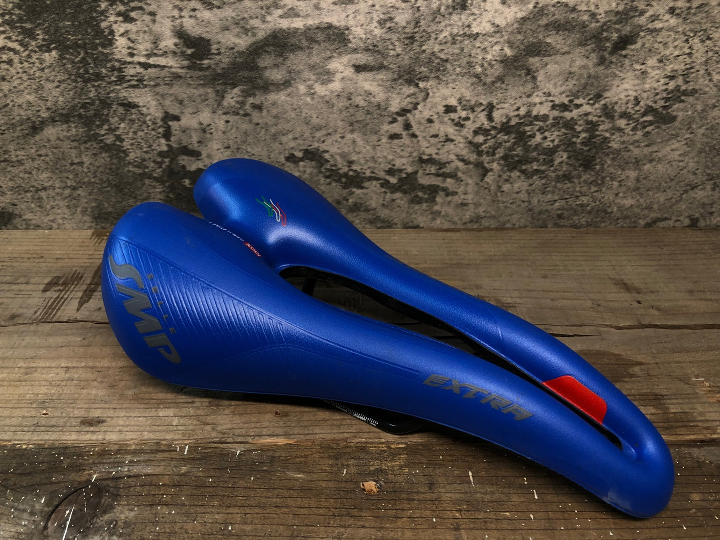 IN679 SELLE SMP エクストラ EXTRA サドル スチールレール 青