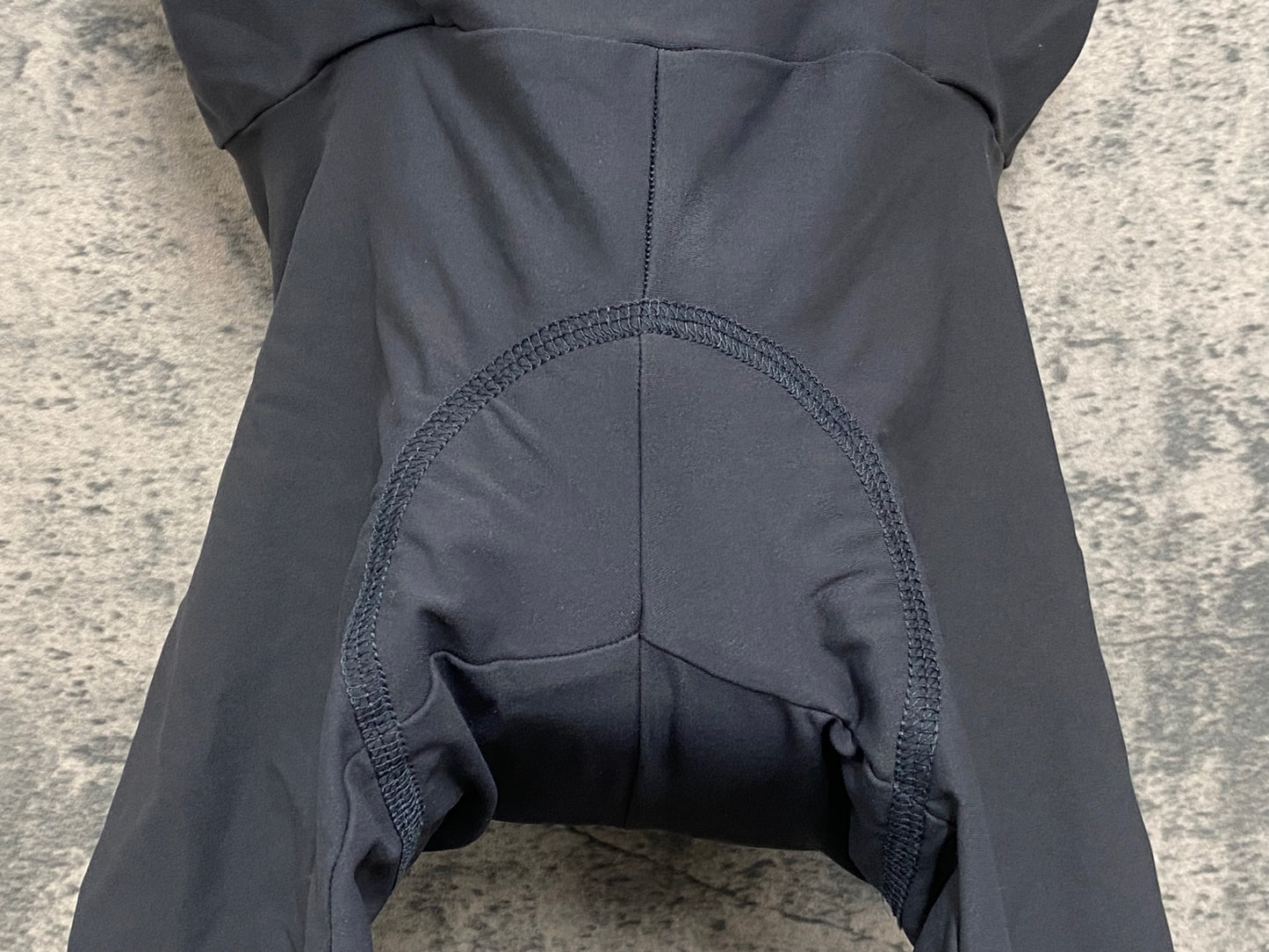 IY711 カステリ CASTELLI ビブショーツ グレー XS