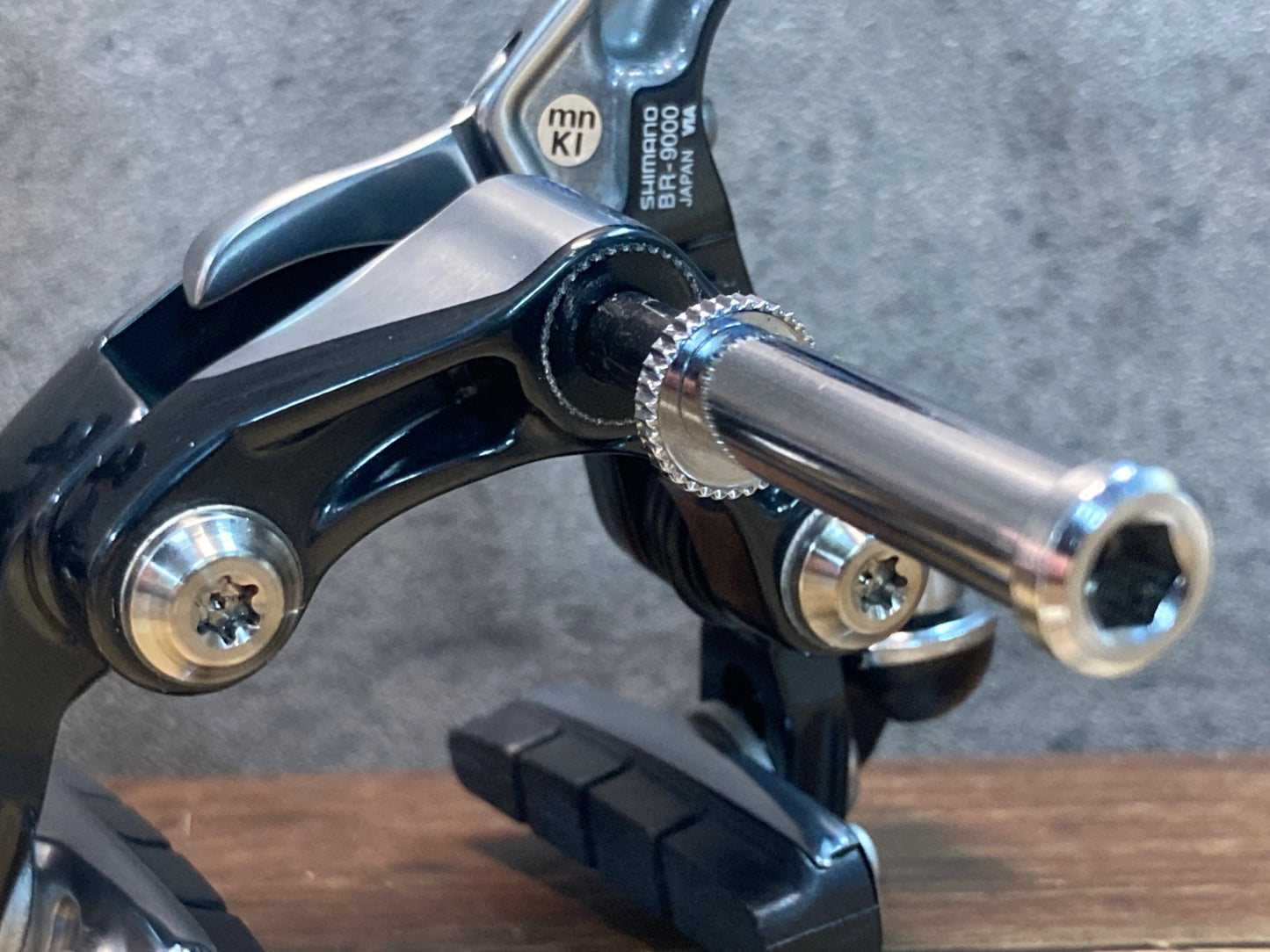 IR615 シマノ SHIMANO デュラエース DURA-ACE BR-9000 ブレーキキャリパー 前後セット