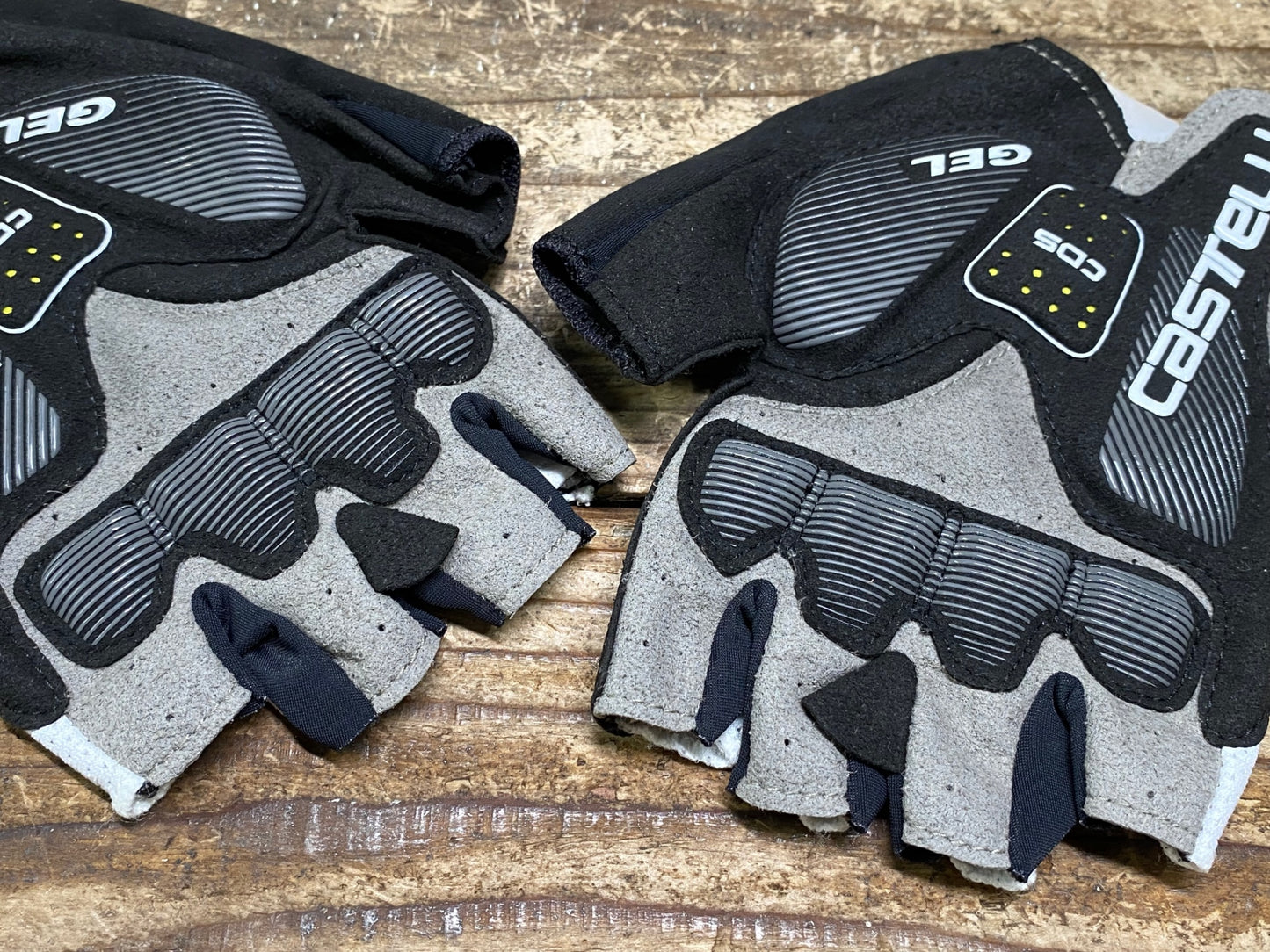 IW358 カステリ CASTELLI 指切 サイクルグローブ 黒 M