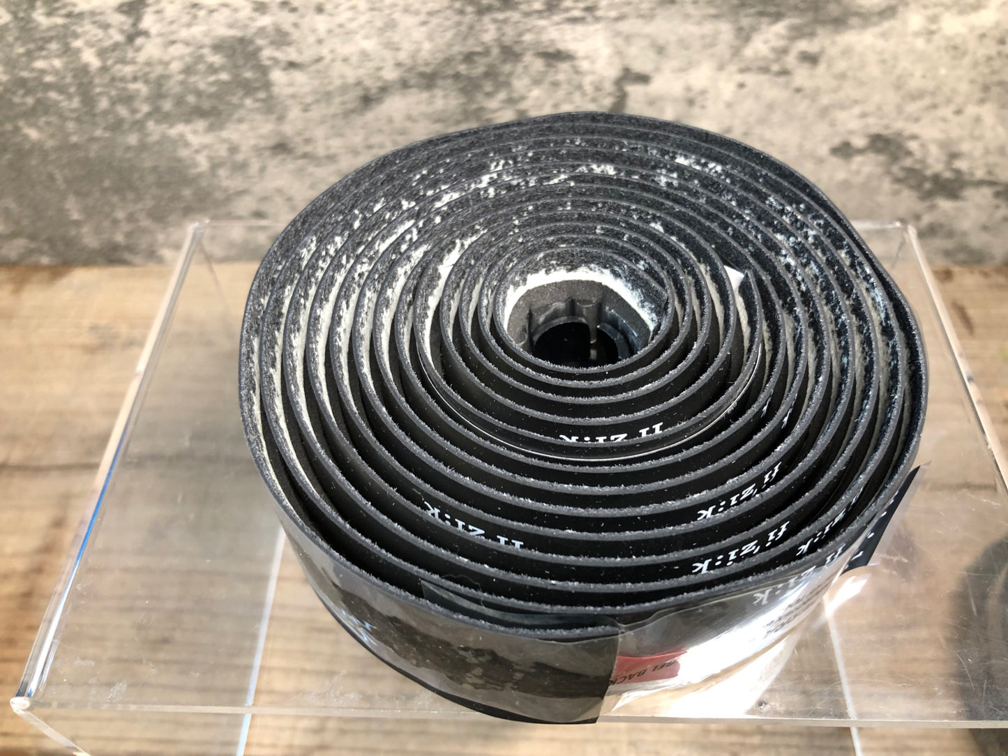 IZ509 フィジーク fizik TERRA BAR TAPE バーテープ 黒 グラベル3.0