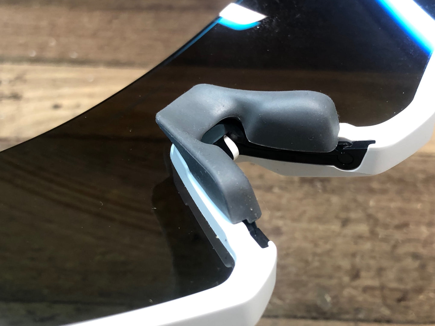 IN854 オークリー OAKLEY FLIGHT JACKET サングラス アイウェア 白 PRIZMレンズ