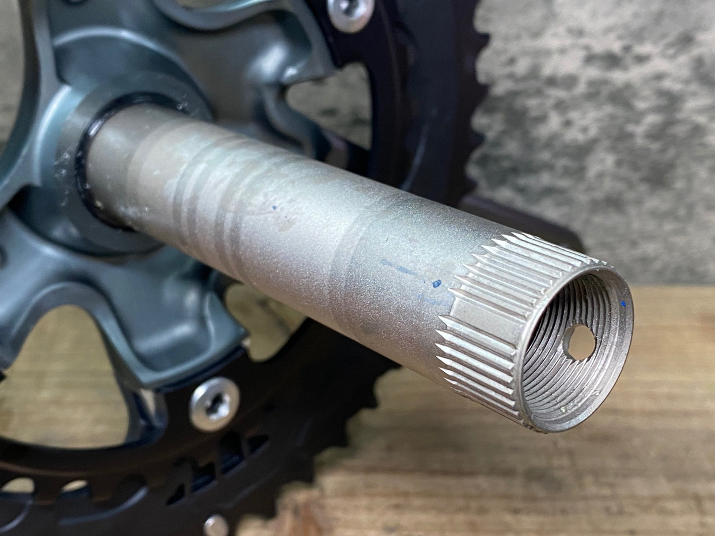 IX893 シマノ SHIMANO ティアグラ Tiagra FC-4700 クランクセット 50/34T 165mm 未使用