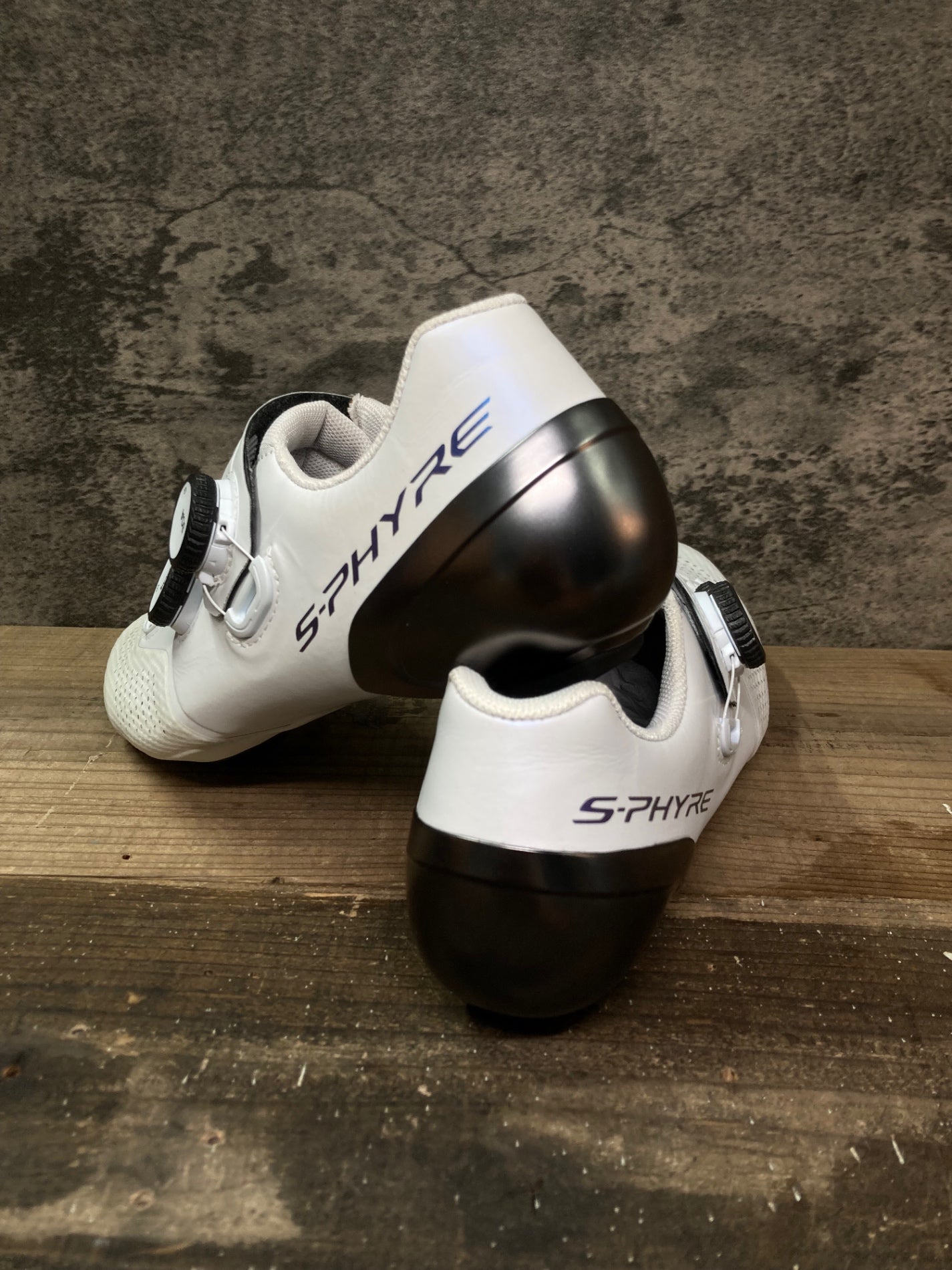 IP476 シマノ SHIMANO S-PHYRE RC9 SH-RC902M ビンディングシューズ 白 EU41.5 SPD-SL ※新品未使用