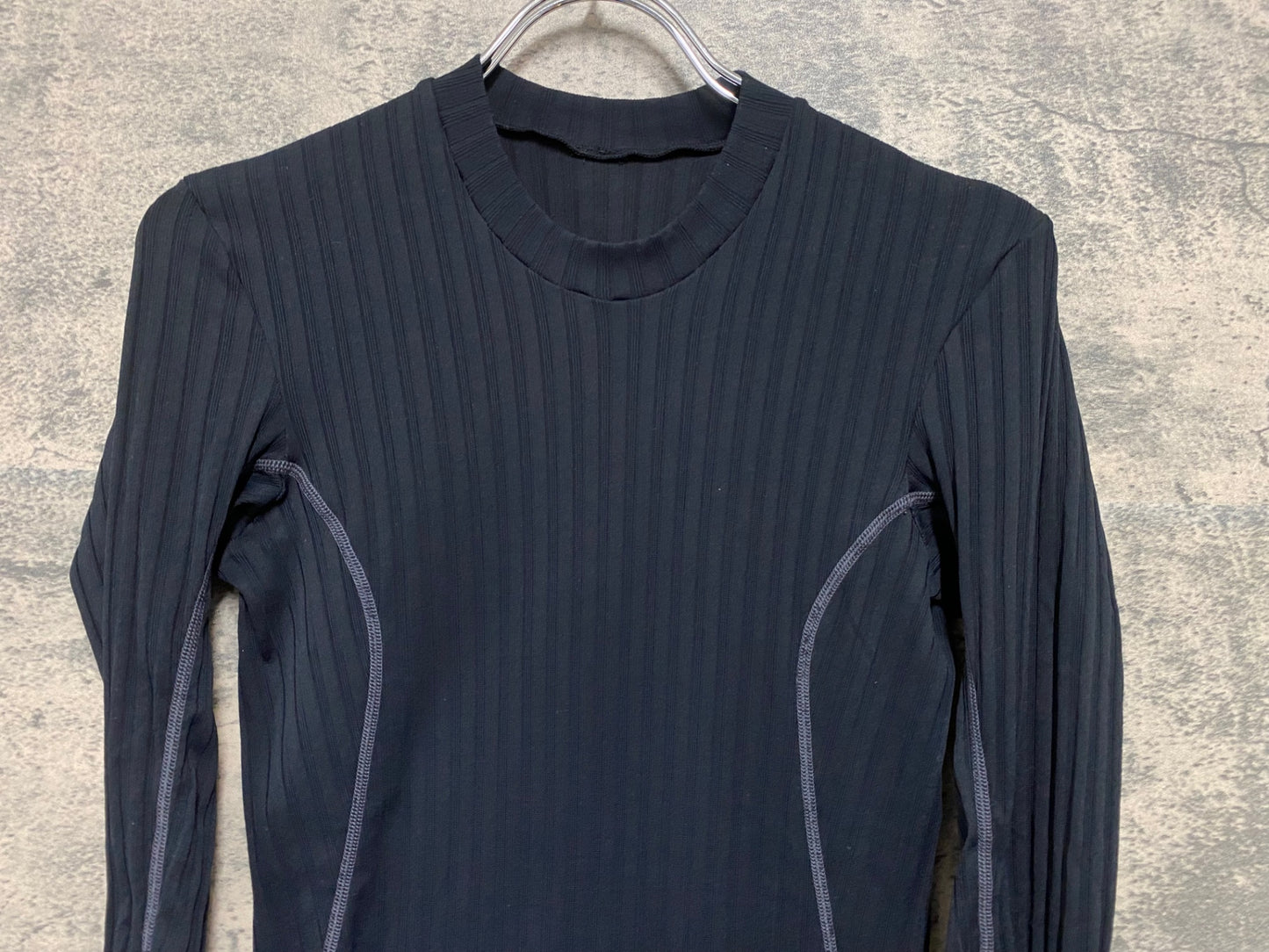 JB088 パールイズミ PEARL iZUMi 長袖 ベースレイヤー 黒 ※サイズ不明