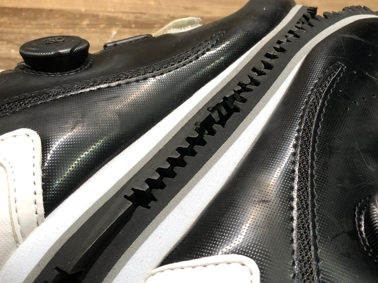 IV981 ジャイアント GIANT Liv FAMA boa フラットシューズ 白黒 EU36