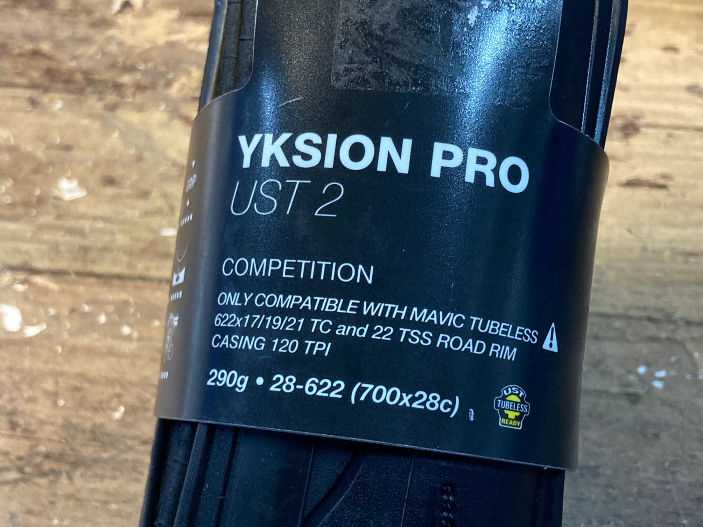 IC533 マヴィック MAVIC イクシオンプロ YKSION PRO UST2 チューブレスレディ タイヤ 2本セット ※未使用