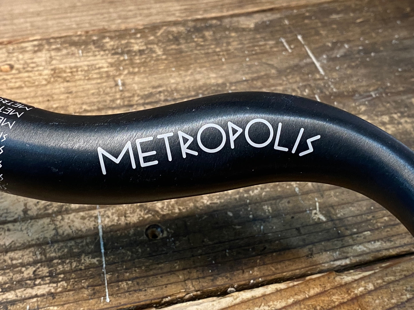 IP021 FSA Metropolis Handlebar ライザーバー Φ31.8 615mm