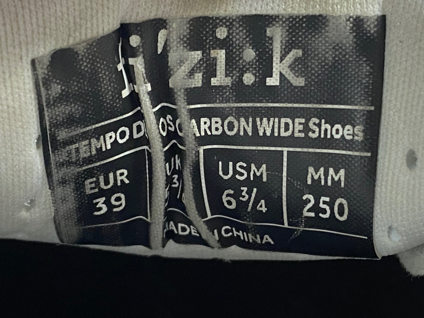 JB692 フィジーク FIZIK テンポ TEMPO DECOS CARBON ビンディングシューズ EU39 白 ※ソール傷