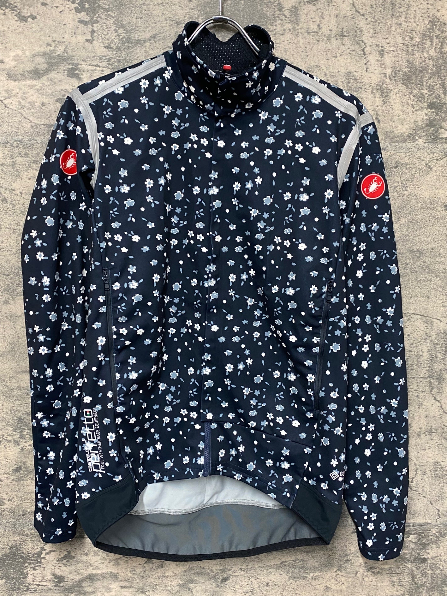 IZ055 カステリ CASTELLI ROSSO CORSA perfetto 長袖 サイクルジャケット 黒 花柄 L GORE-TEX