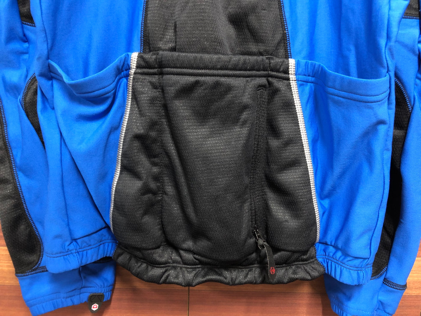 IQ315 シマノ SHIMANO ACCU-3D 長袖サイクルジャージ 黒青 L